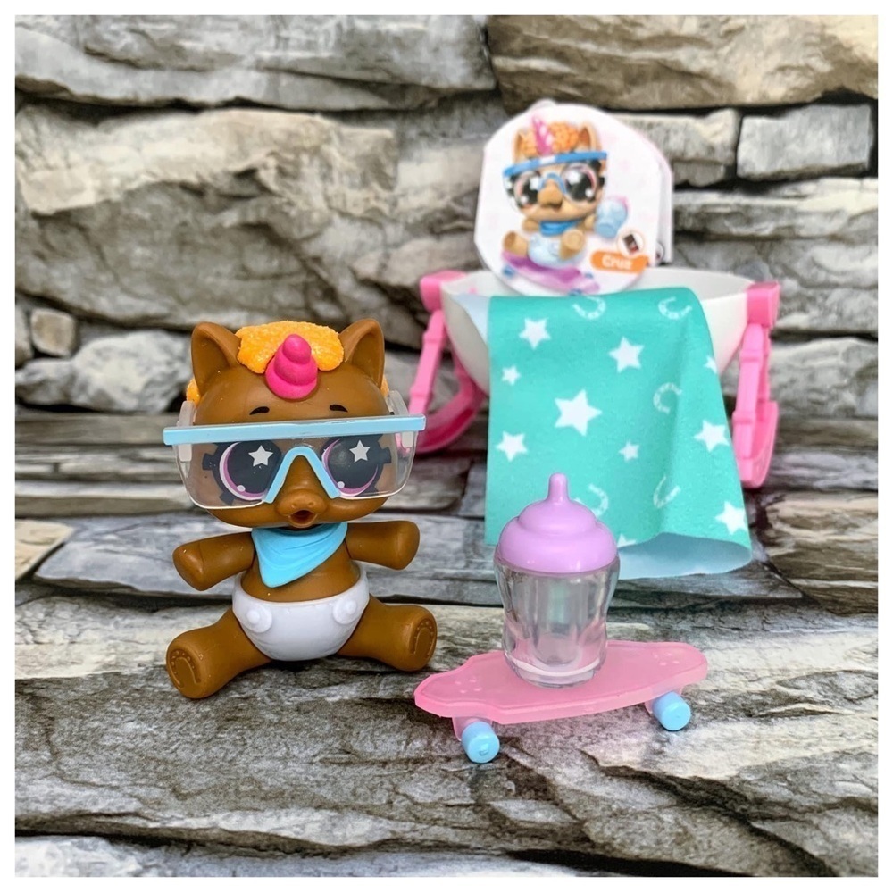 Cruz Zuru 5 Surprise Newborn Unicorn Squad Series 2 Scented Doll Accessories New